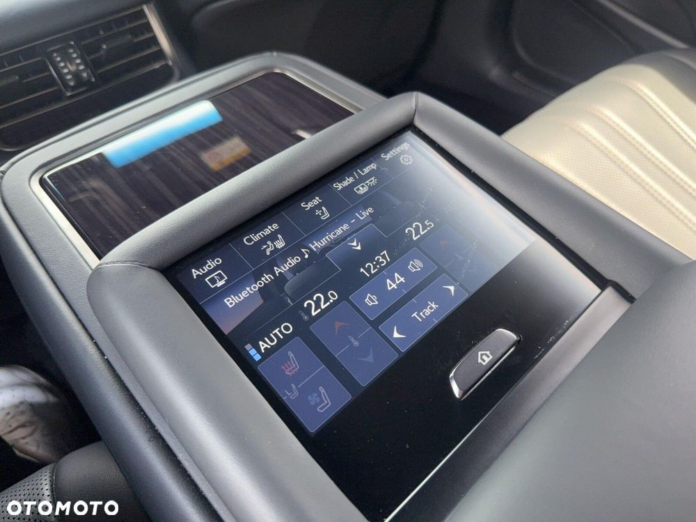 Lexus LS - 19