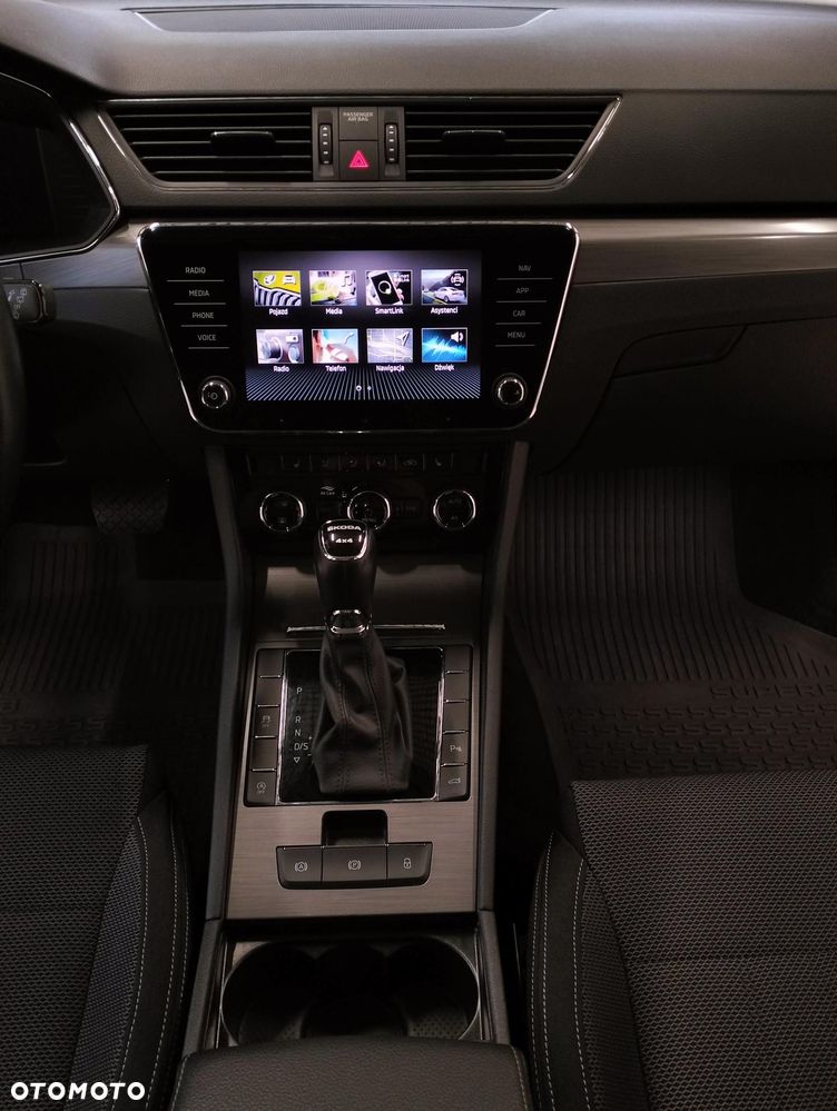 Skoda Superb 2.0 TDI SCR 4x4 Style DSG - 22