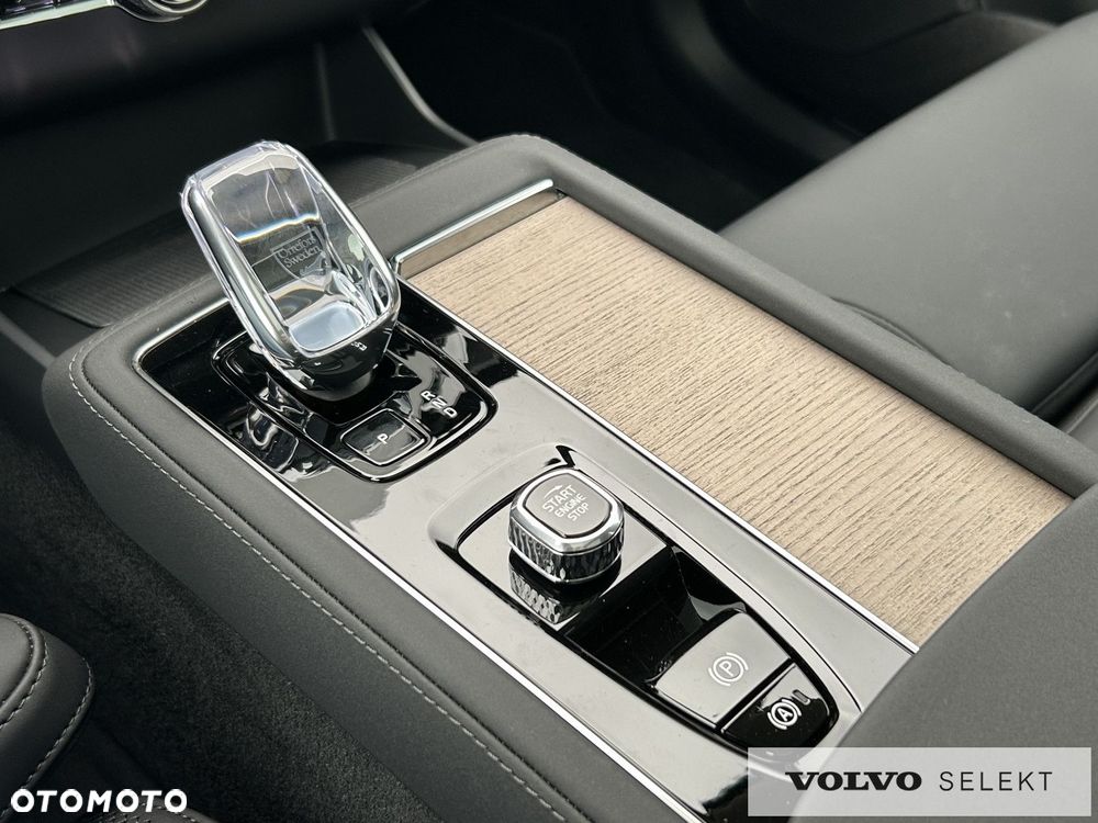 Volvo XC 90 - 23