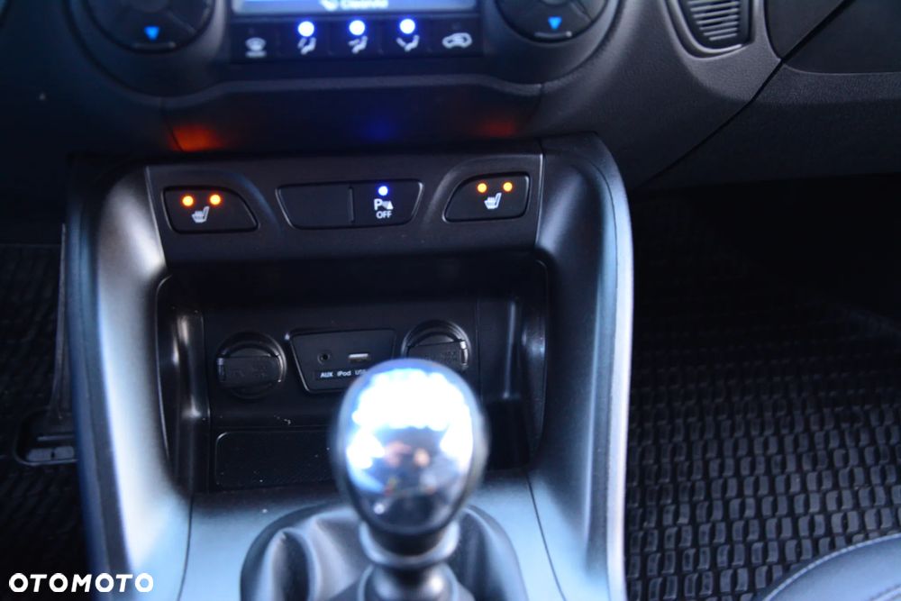 Hyundai ix35 1.6 2WD blue Trend - 36