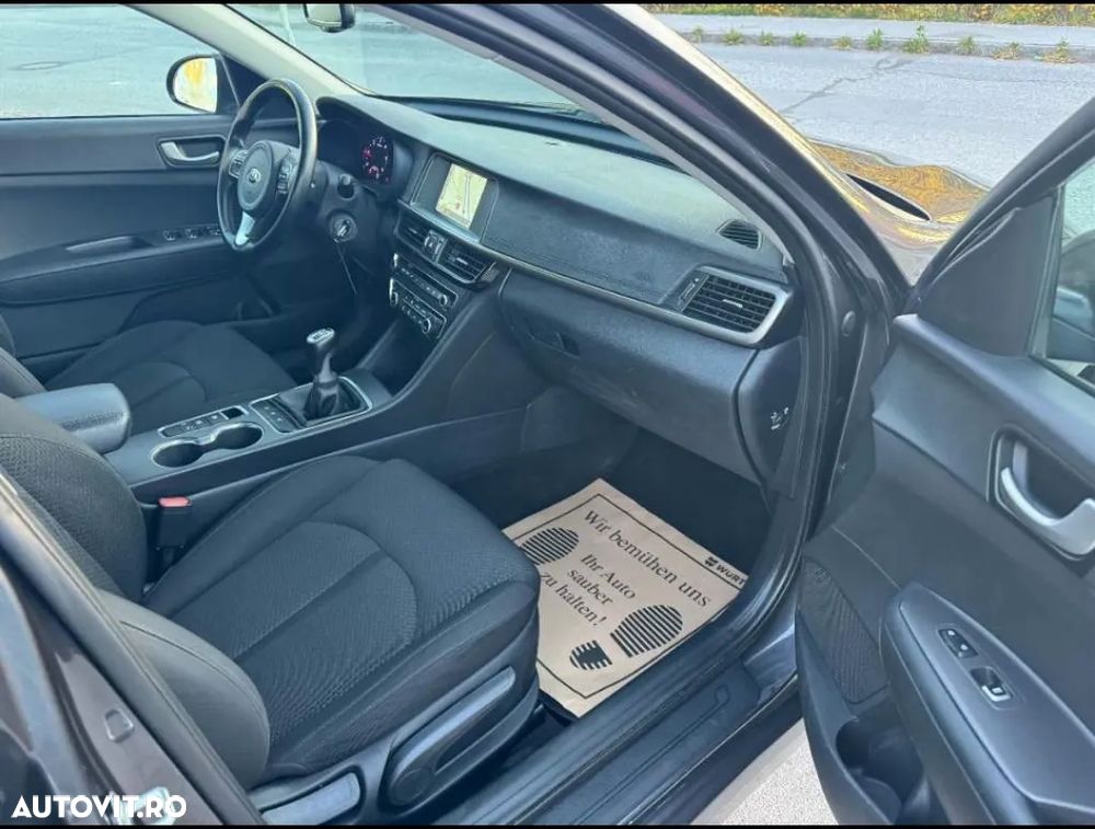 Kia Optima - 11