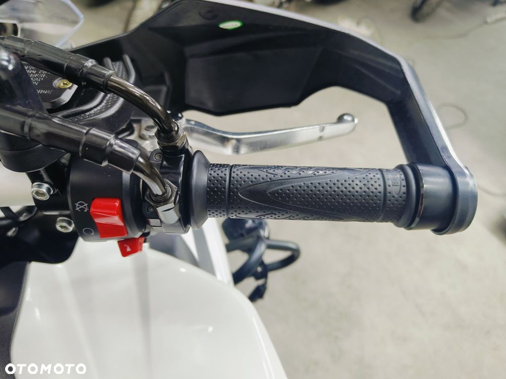 Benelli TRK 502 - 16