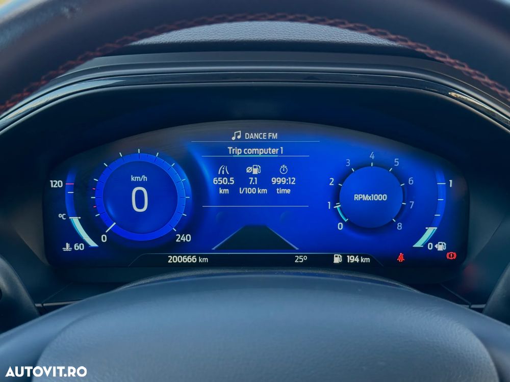 Ford Focus 1.0 EcoBoost MHEV ST-Line - 11