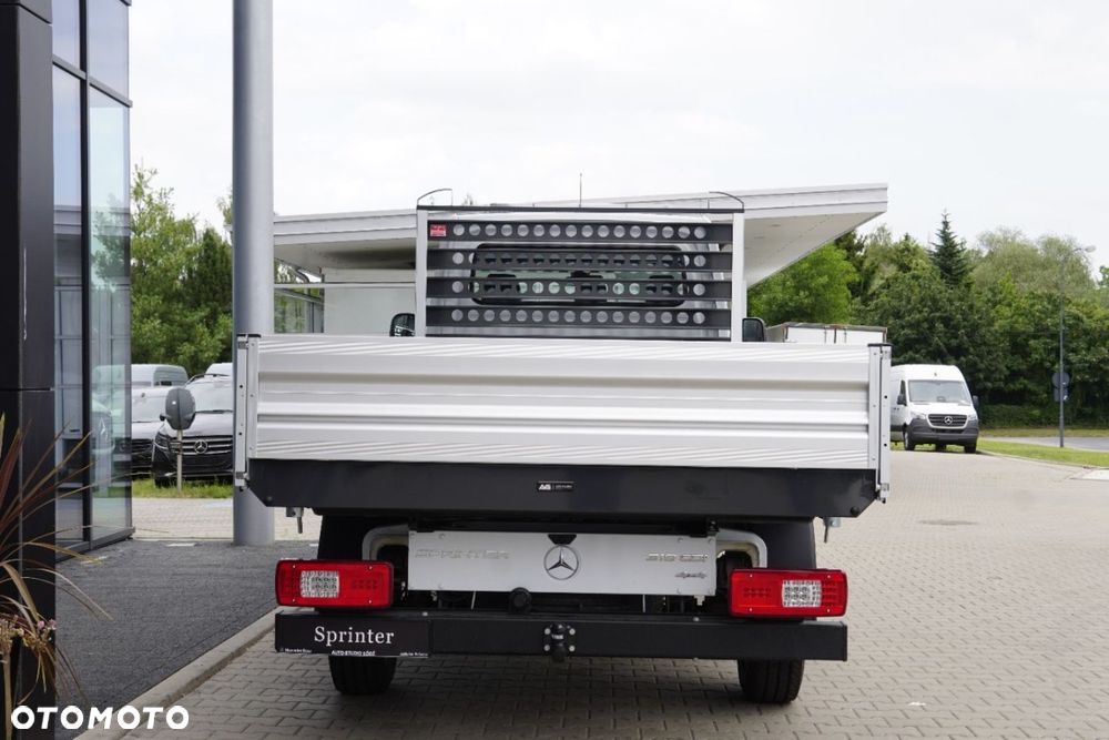 Mercedes-Benz Sprinter - 19