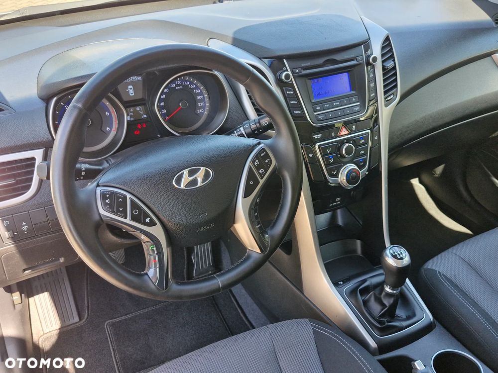 Hyundai i30 i30cw 1.6 CRDi Trend - 13