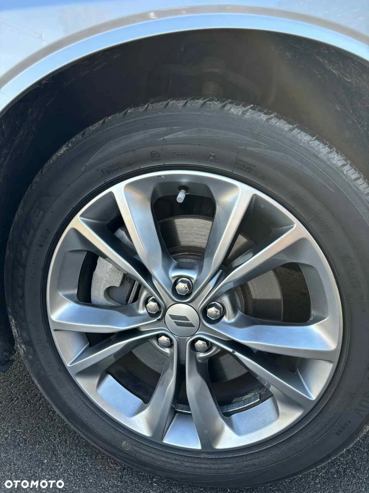 Dodge Challenger 3.6 SXT Plus - 12