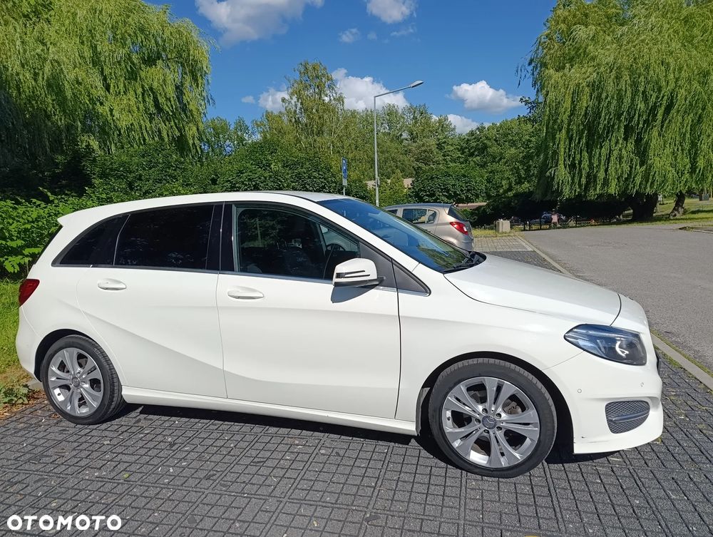 Mercedes-Benz Klasa B 180 (CDI) d 7G-DCT Urban - 2