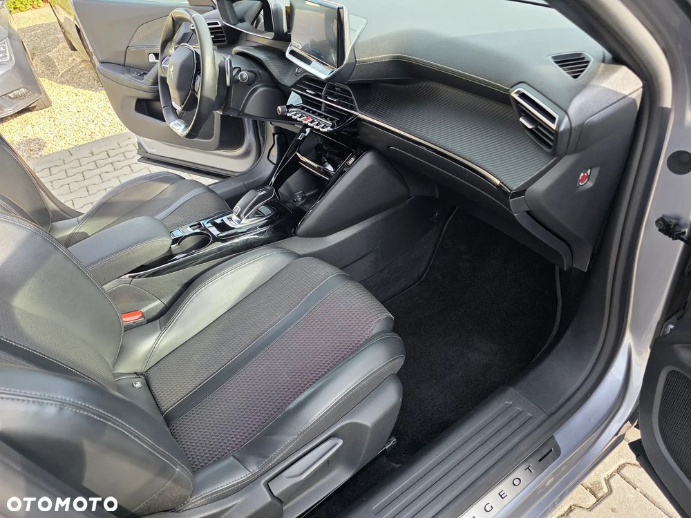 Peugeot 2008 1.5 BlueHDi GT Line S&S EAT8 - 35