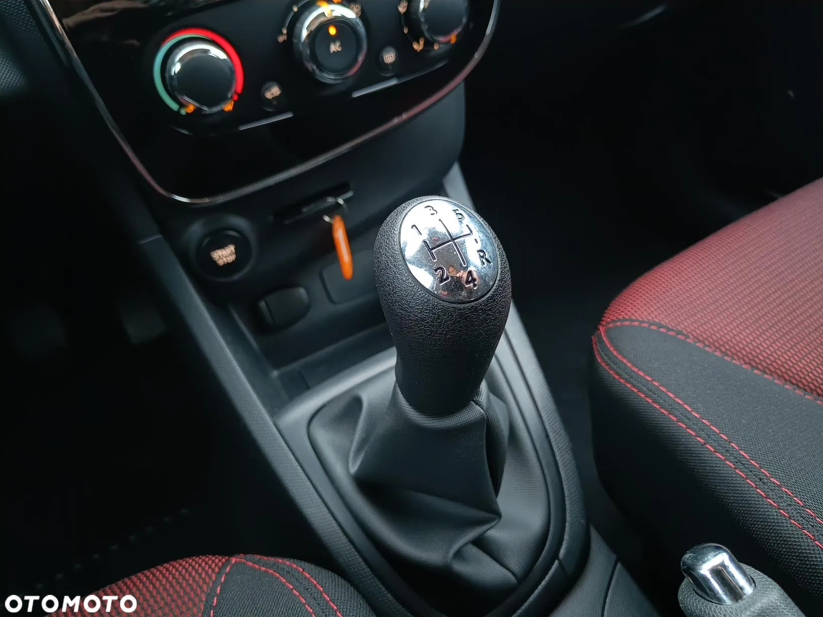 Renault Clio 1.2 16V 75 Dynamique - 38