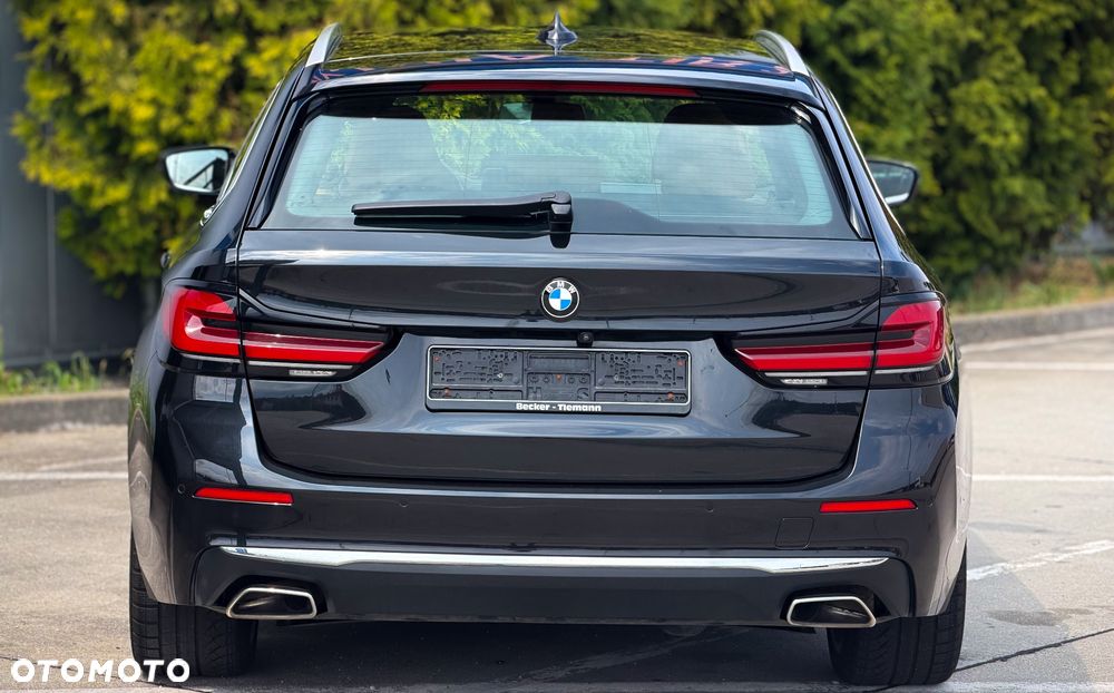 BMW Seria 5 540d xDrive mHEV Luxury Line - 13