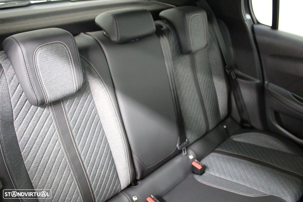 Peugeot 208 1.2 Hybrid Allure e-DCS6 - 16