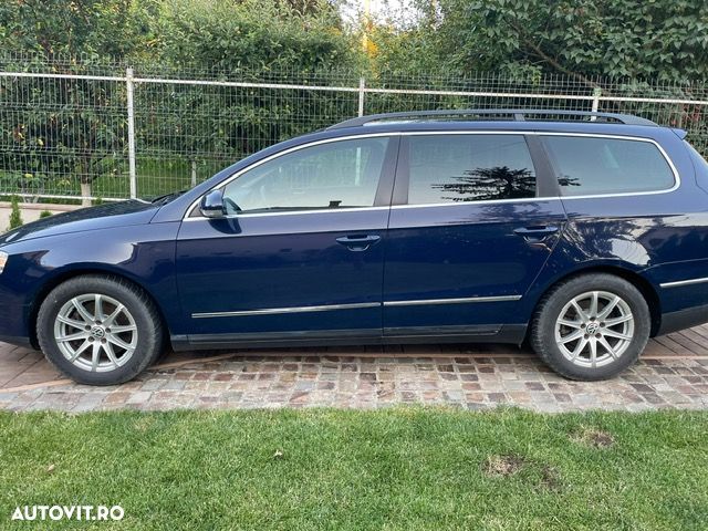 Volkswagen Passat 2.0 TDI Trendline - 12