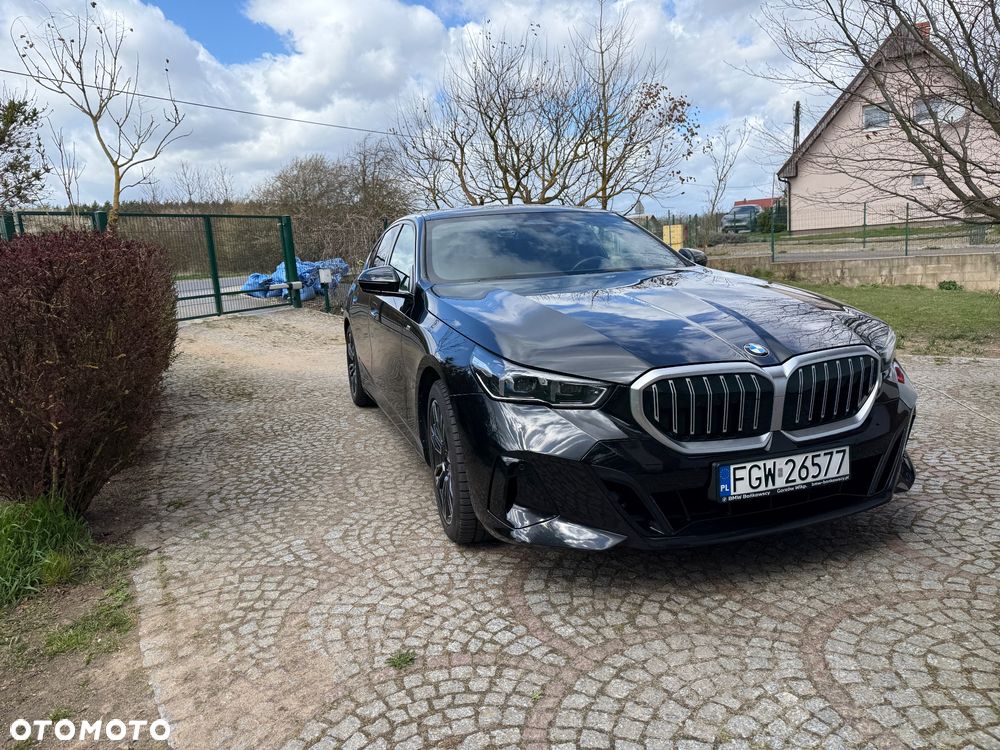 BMW Seria 5 520d xDrive mHEV M Sport - 4