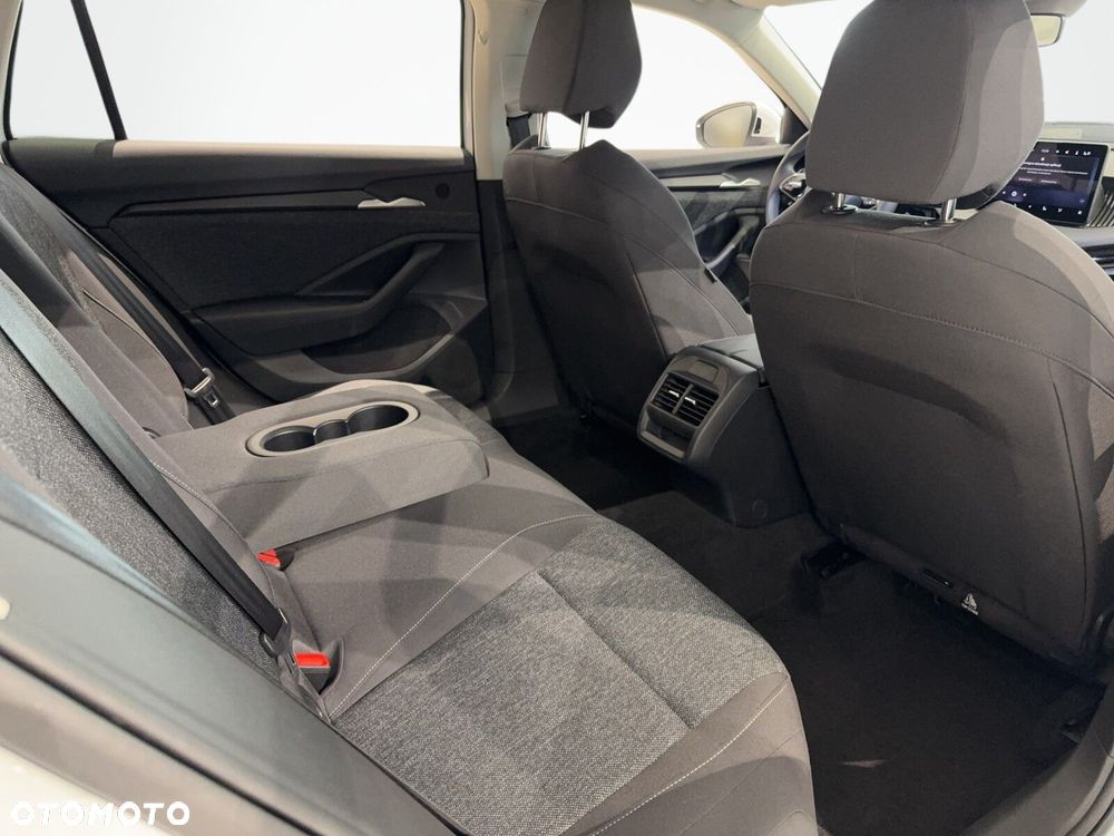 Skoda Superb 2.0 TDI SCR Essence DSG - 18