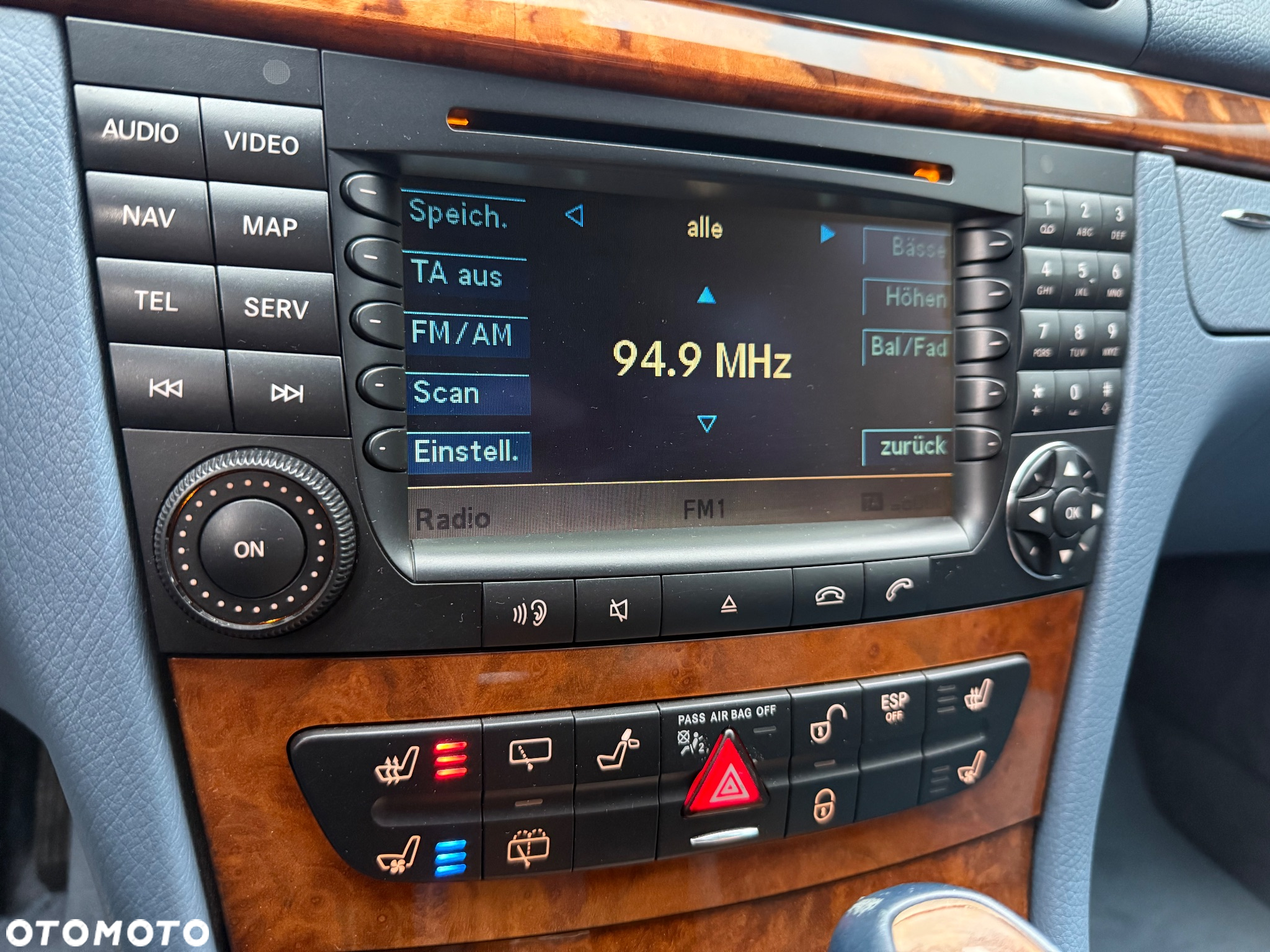 Mercedes-Benz Klasa E 320 T CDI Avantgarde DPF Sport Edition - 18