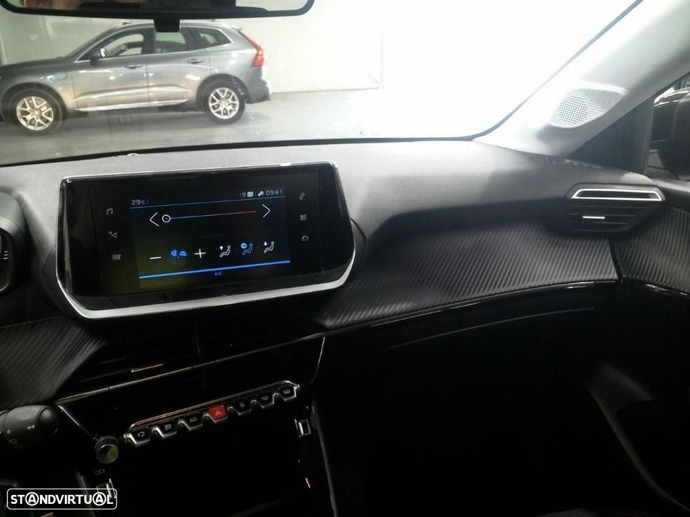 Peugeot 208 1.2 PureTech Active - 8