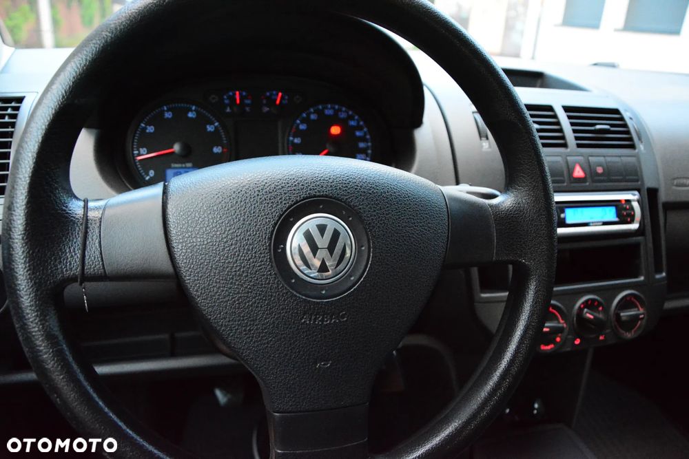 Volkswagen Polo 1.4 16V Trendline - 30