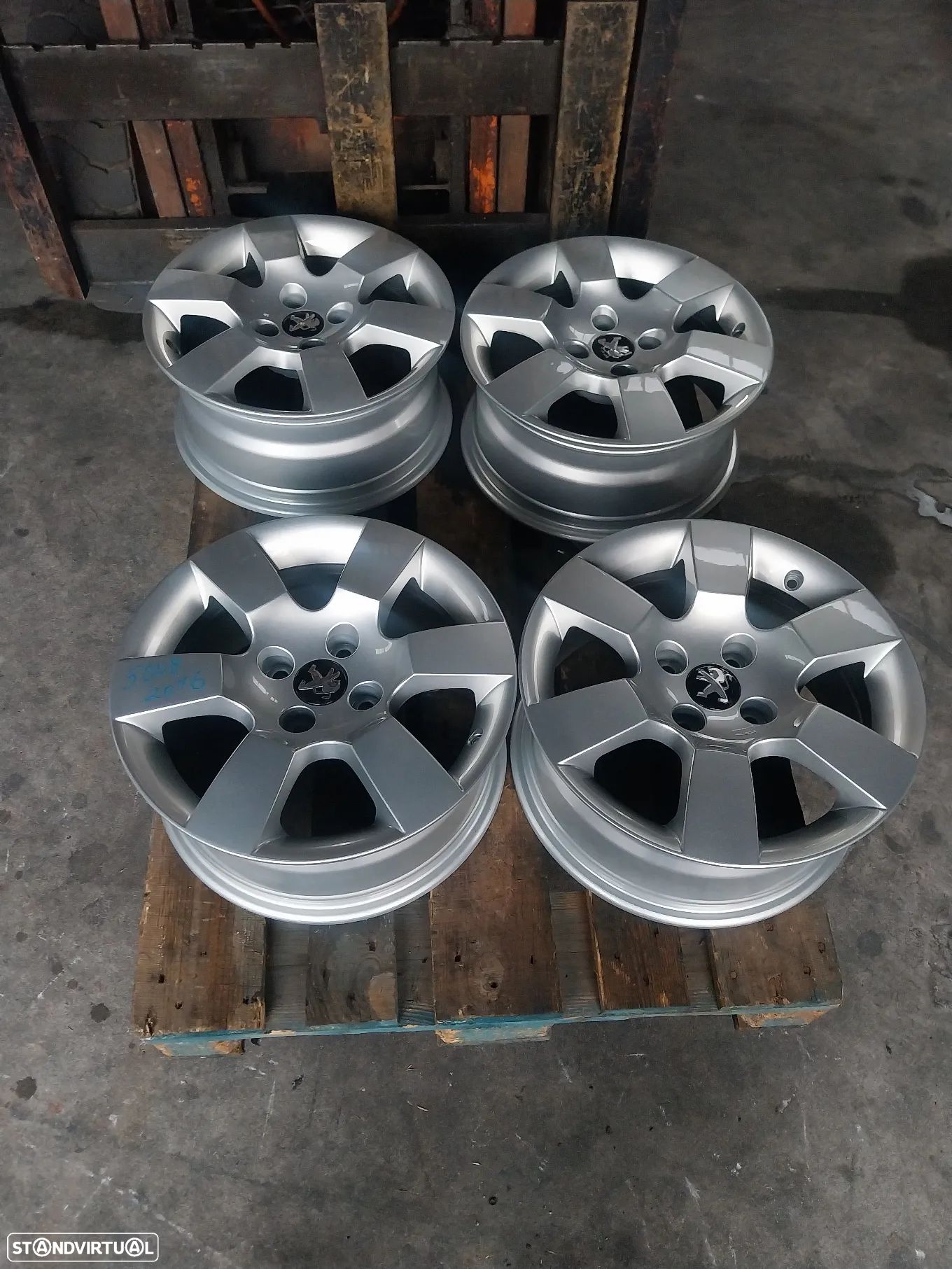 Jantes Peugeot 5008 16" Ref: 9685783880 - 1