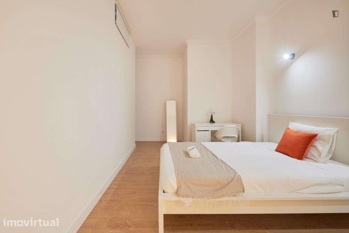 Quarto - localizado em Telheiras Lisbon - Grande imagem: 3/17