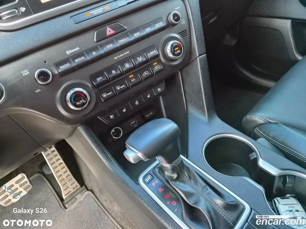 Kia Sportage - 16