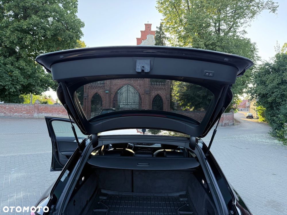 Audi A6 Avant - 27