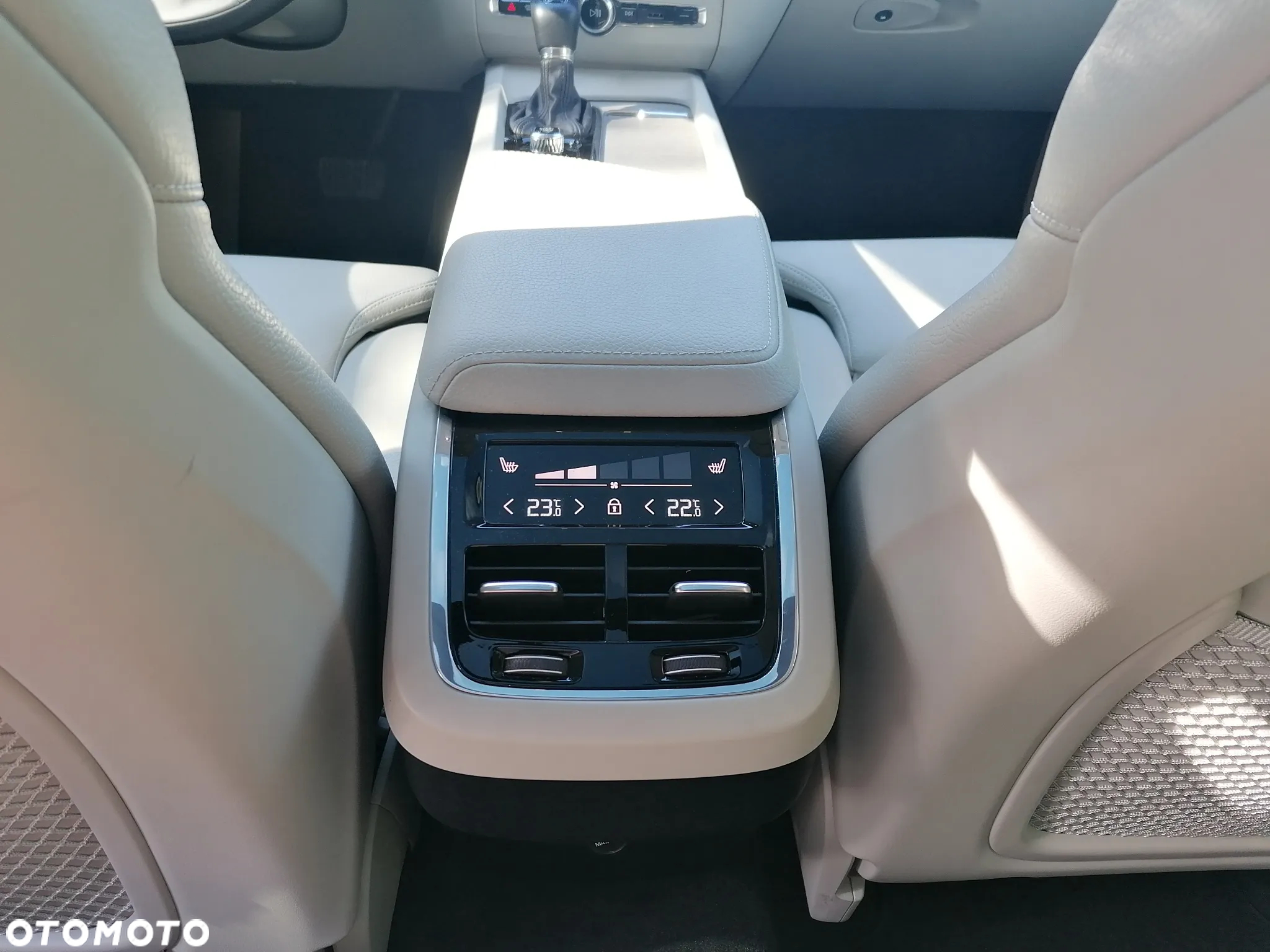 Volvo XC 60 T6 AWD Inscription - 20