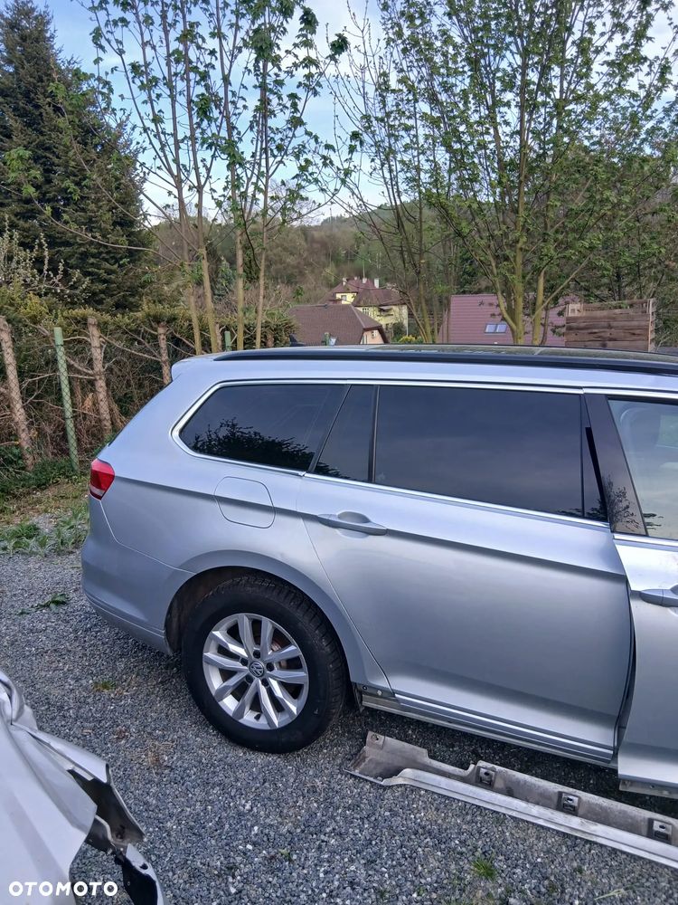 Volkswagen Passat 1.6 TDI (BlueMotion Technology) Comfortline - 5