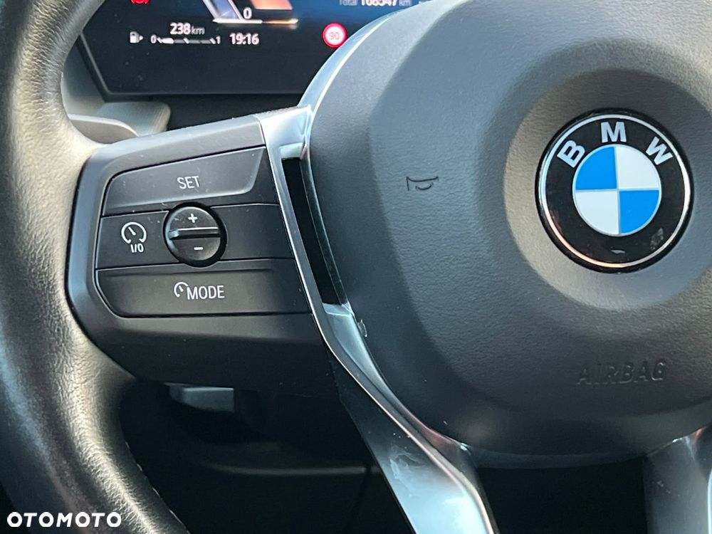 BMW X1 sDrive18d sport - 19