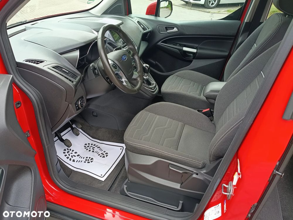 Ford Tourneo Connect 1.5 TDCi Titanium - 32