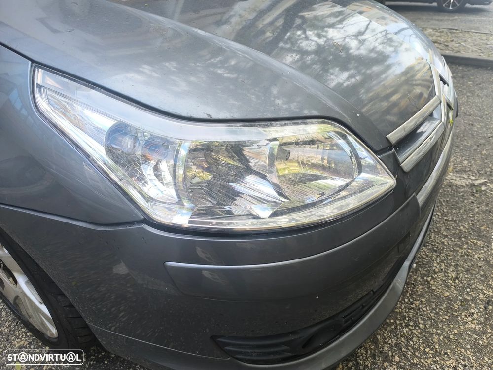 Citroën C4 1.6 HDi 110 VTS - 22