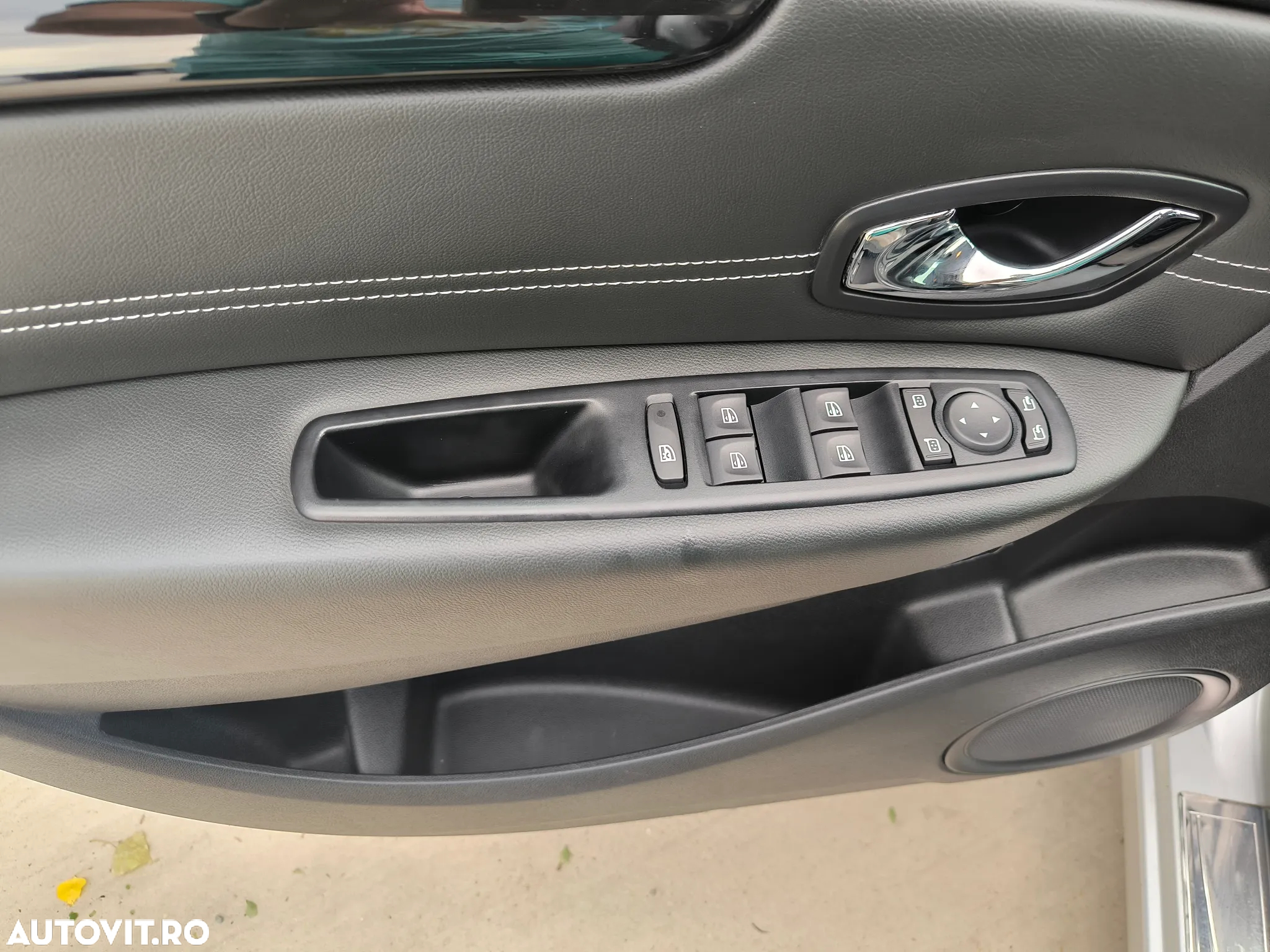 Renault Scenic - 17