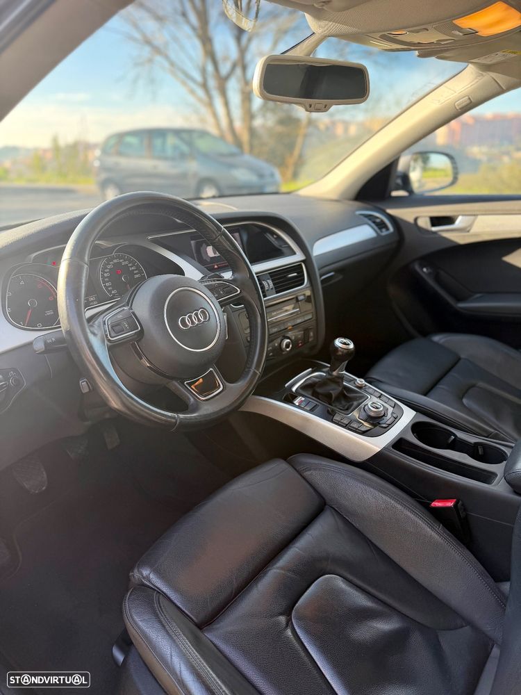Audi A4 2.0 TDI S-line - 9