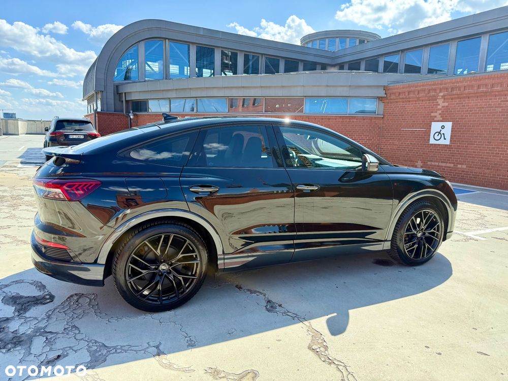 Audi Q4 Sportback e-tron - 4