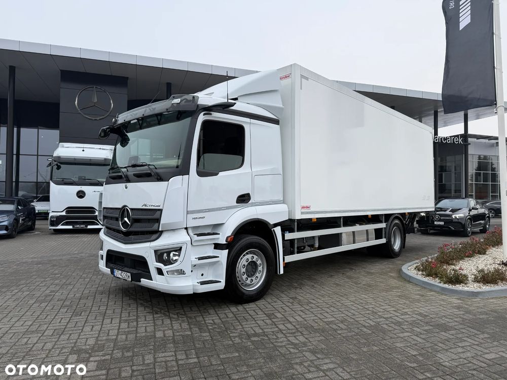 Mercedes-Benz Actros - 1