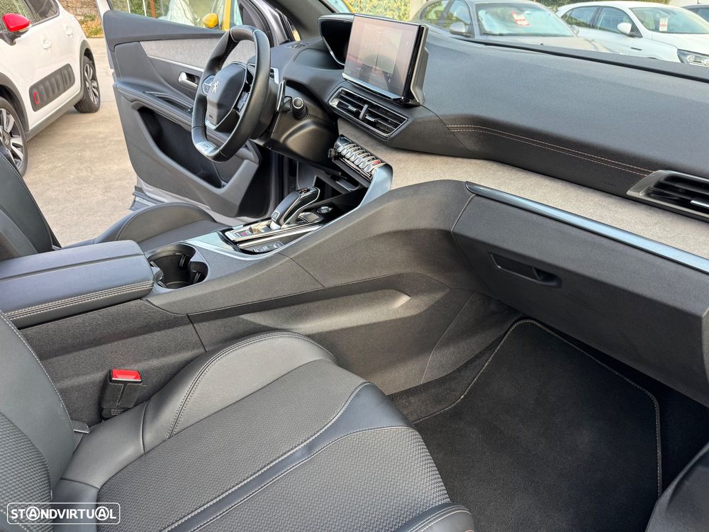 Peugeot 3008 1.2 PureTech GT EAT8 - 18