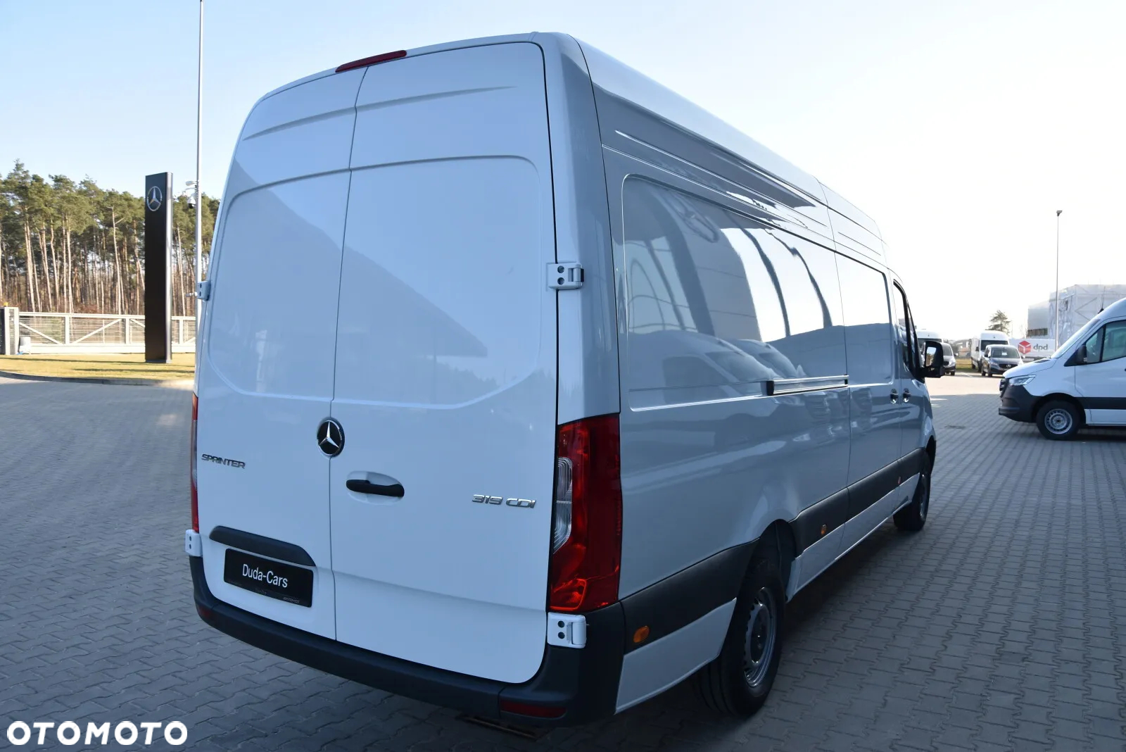 Mercedes-Benz Sprinter - 4
