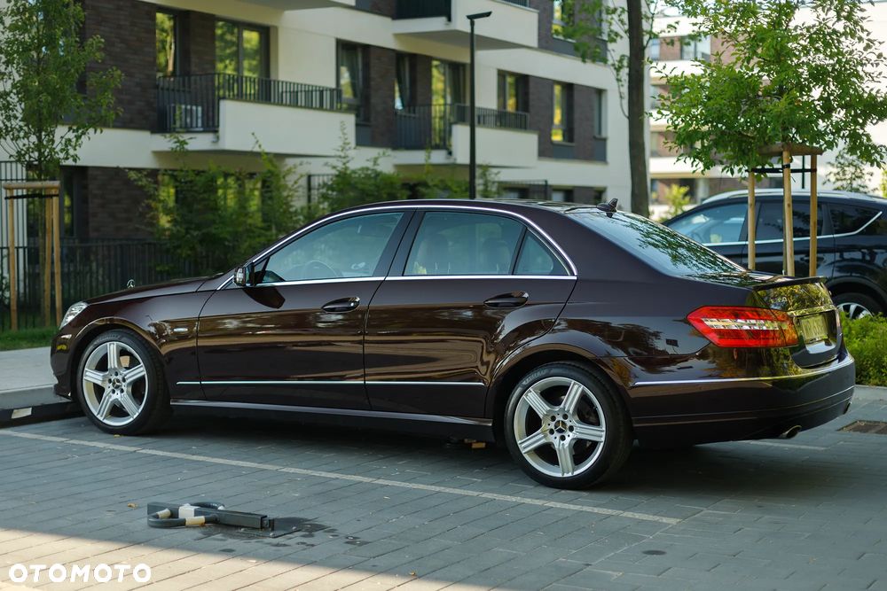 Mercedes-Benz Klasa E 350 CDI BlueEff Avantgarde - 12