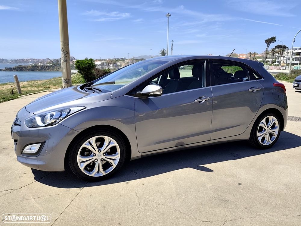 Hyundai i30 1.6 CRDI STyle J17 - 9