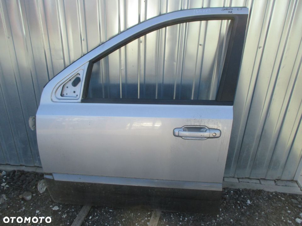 KIA SORENTO 04R DRZWI LEWE PRZÓD
