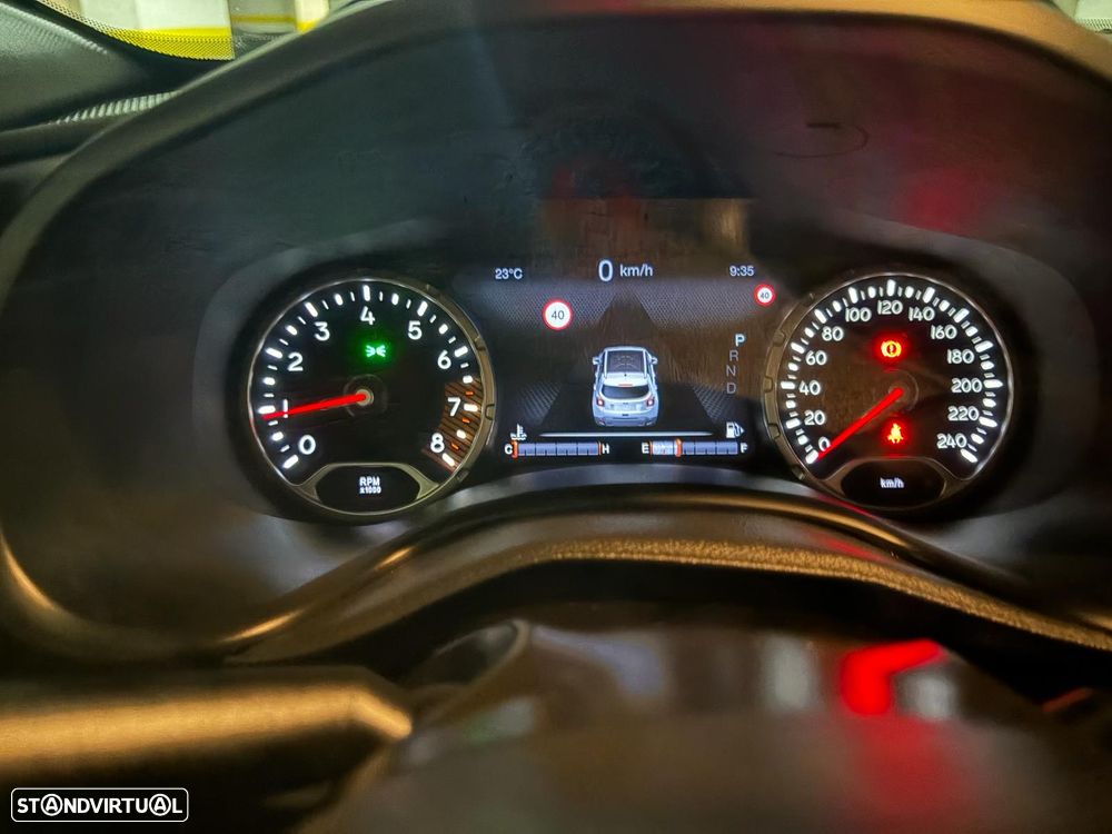 Jeep Renegade 1.3 T Limited S DCT - 24