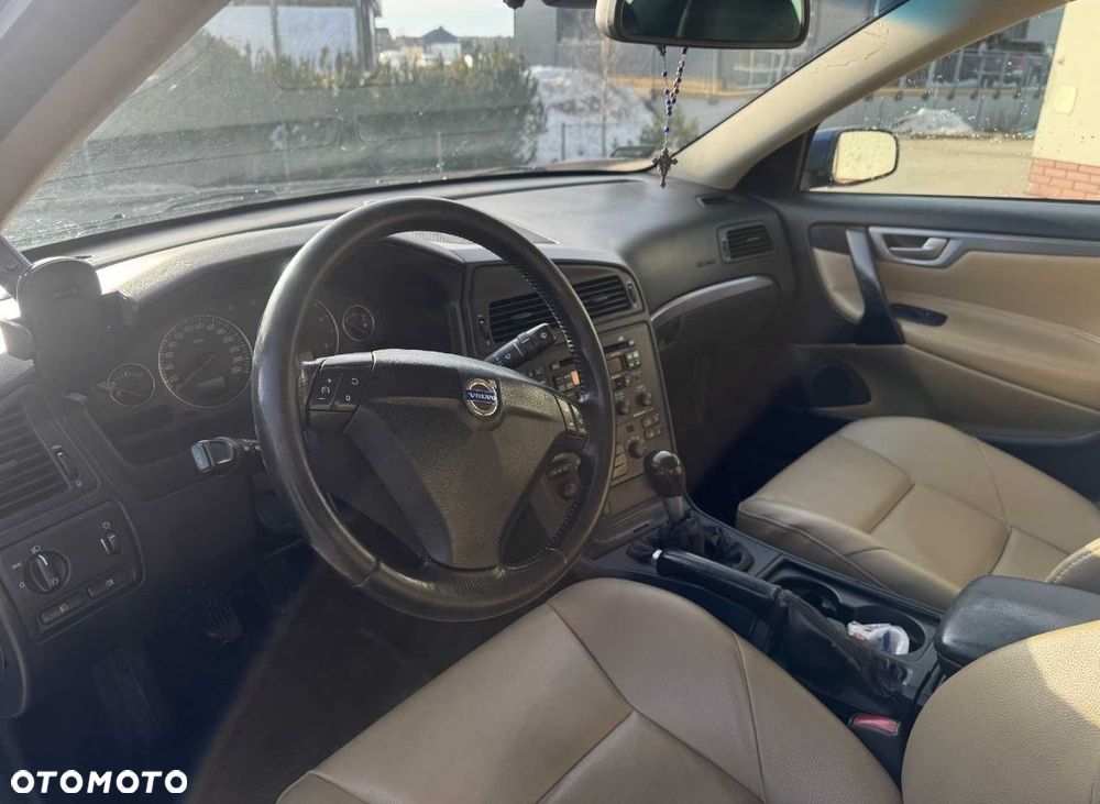 Volvo S60 2.4 D5 - 5