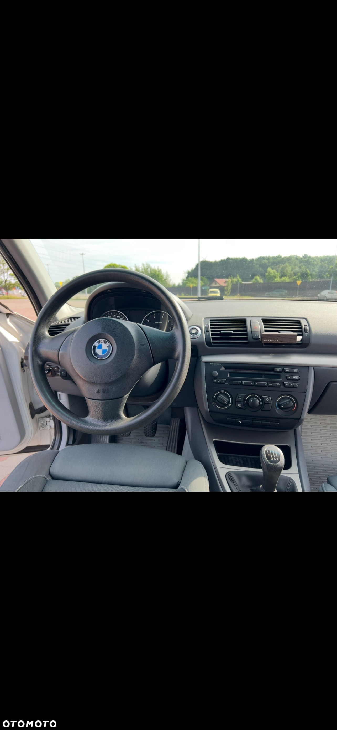 BMW Seria 1 118i - 12
