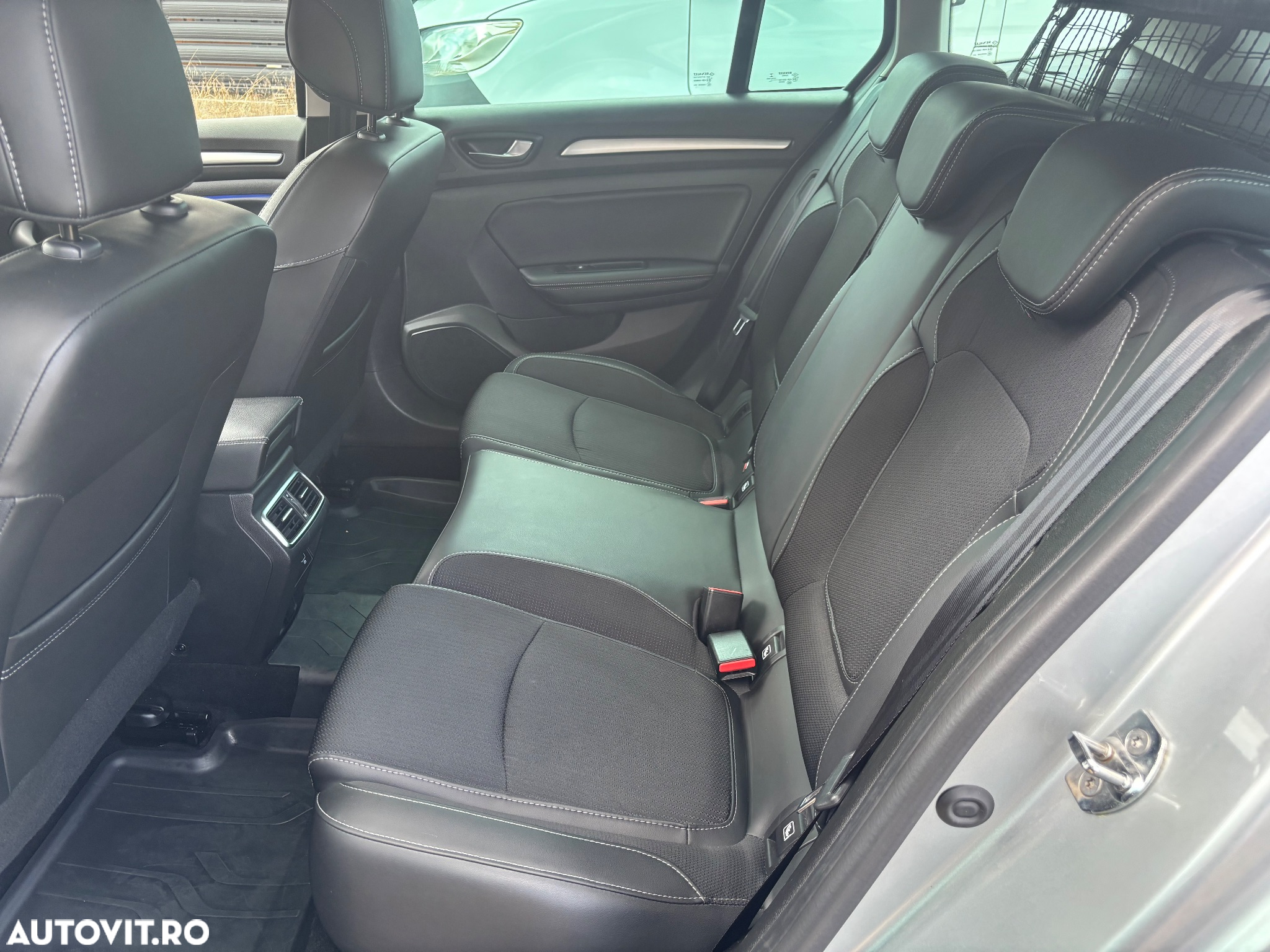 Renault Megane Blue dCi 116 Intens - 9