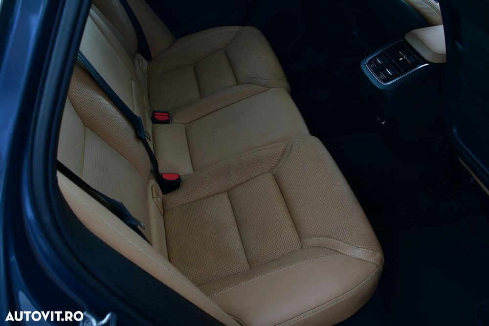 Volvo XC 60 B5 D AWD Geartronic Inscription - 18