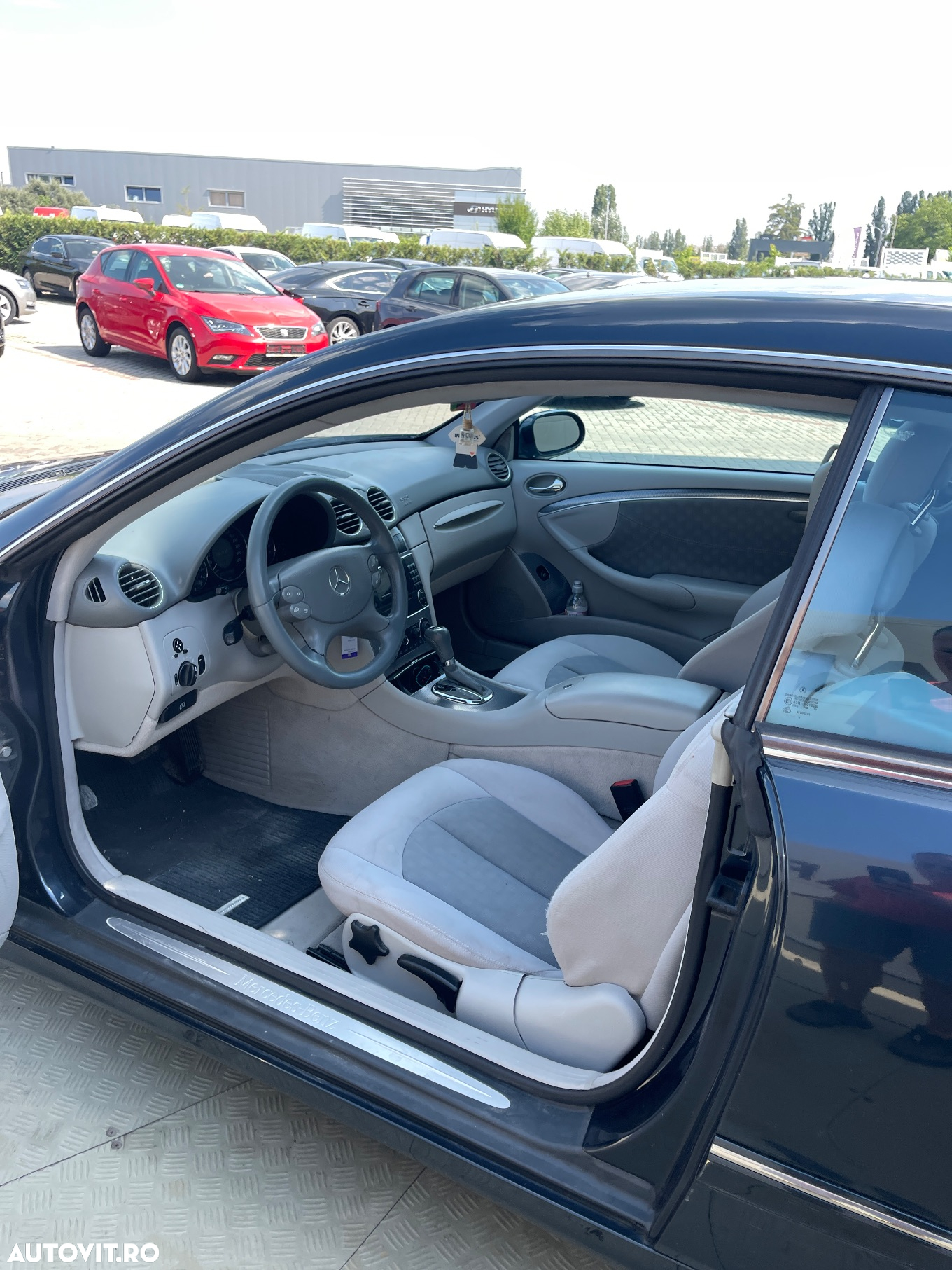 Mercedes-Benz CLK - 24