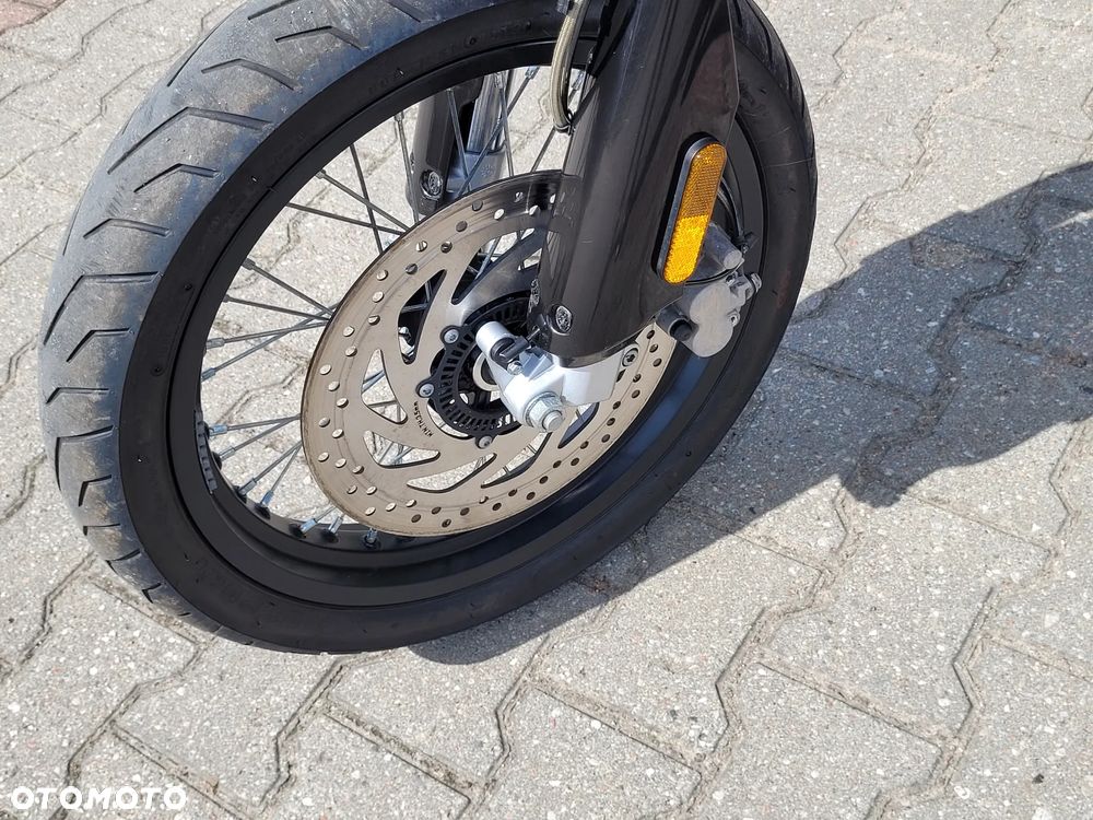 Aprilia SX - 12