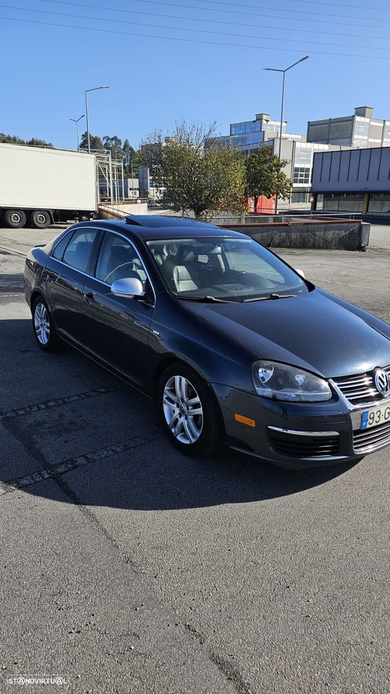 VW Jetta 1.9 TDi BlueM. Confortline - 3