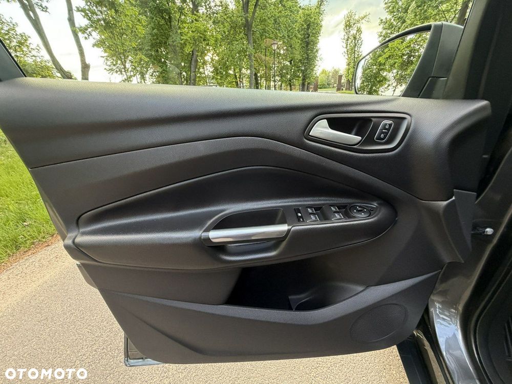 Ford Kuga - 20