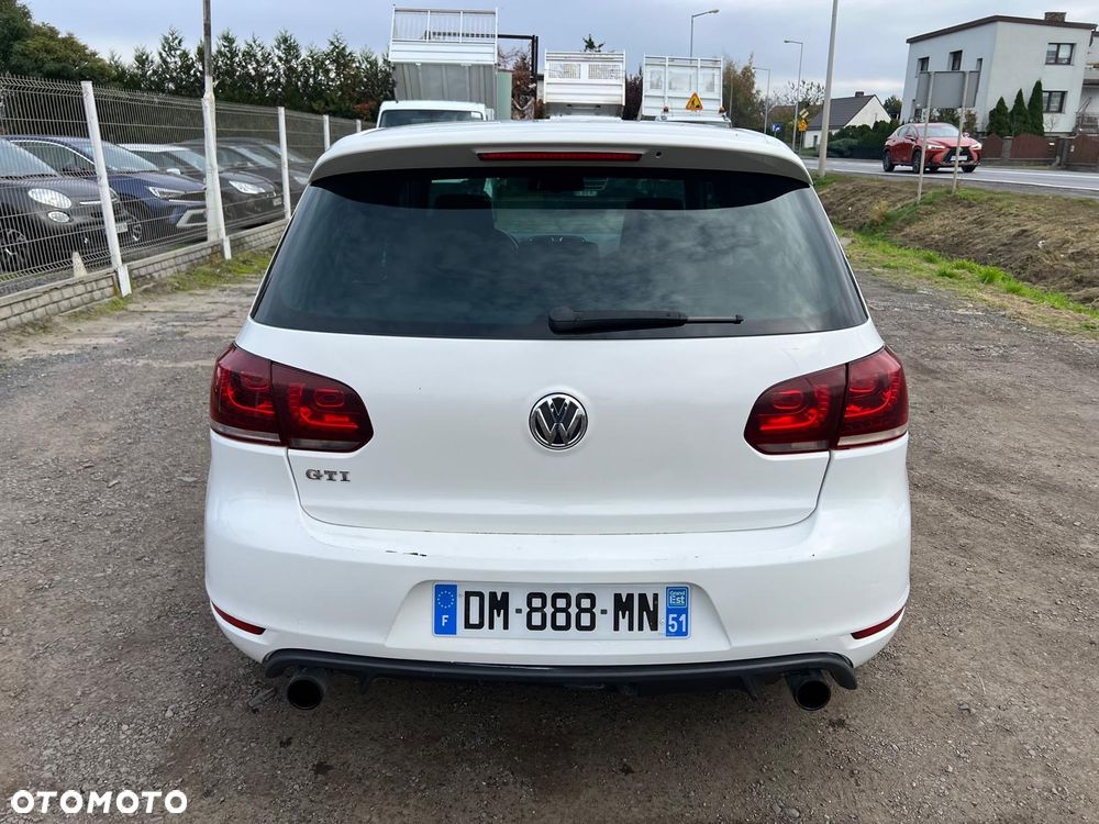 Volkswagen Golf 2.0 GTI - 3