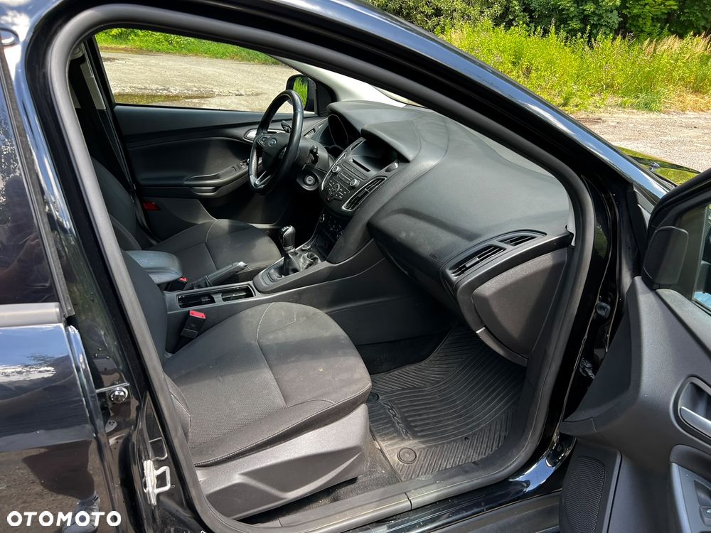 Ford Focus - 16